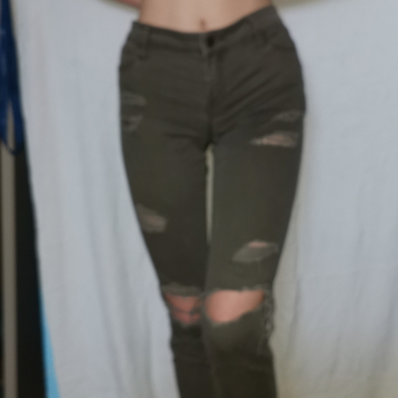 Jeans - Picture 1 of 2